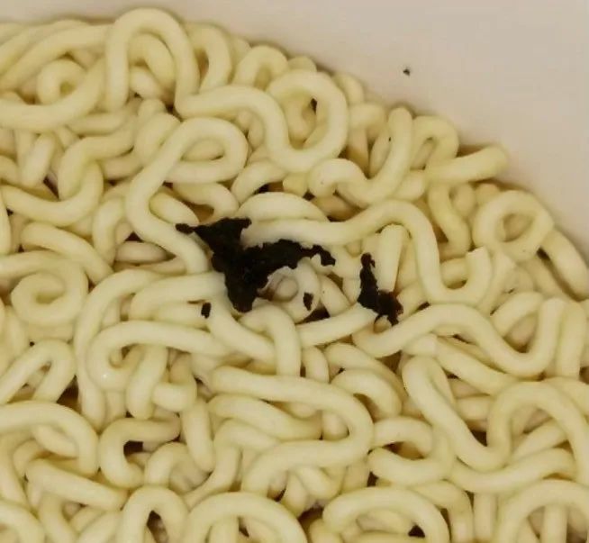 DƬ